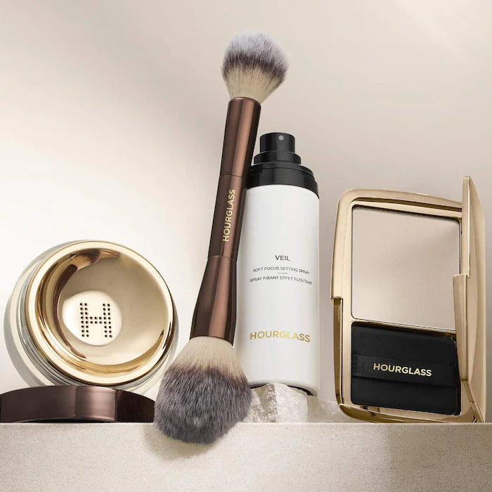 Hourglass
Veil Soft Focus Setting Spray