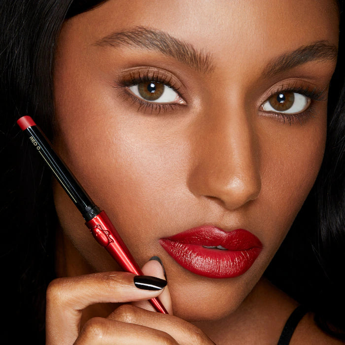 Hourglass
Confession™ Ultra Slim High Intensity Refillable Lipstick - Red 0