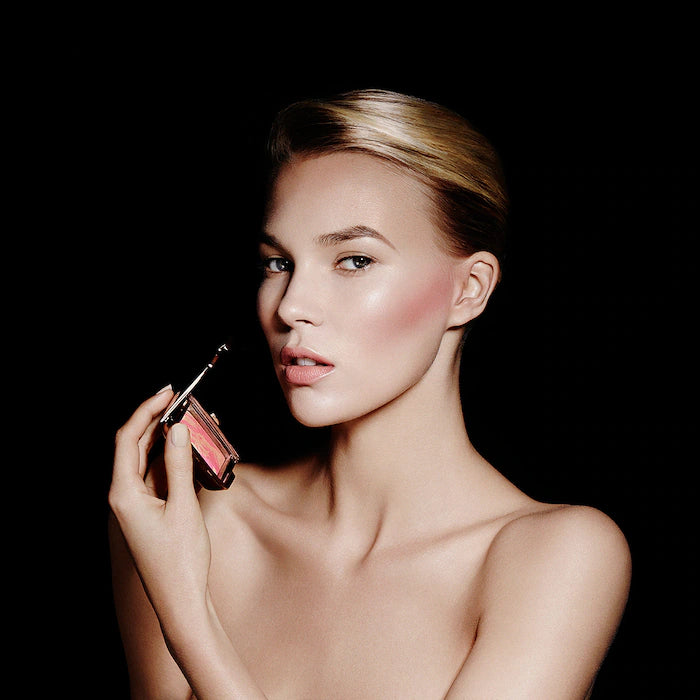Hourglass 
Ambient Lighting Blush Collection