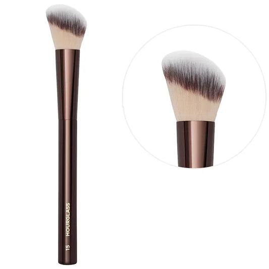 Hourglass 
No. 15 Blush Brush