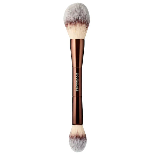 Hourglass 
Veil™ Powder Brush