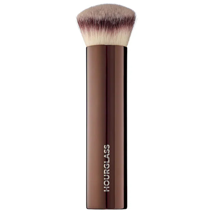 Hourglass 
Vanish™ Foundation Brush