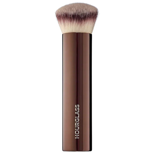 Hourglass 
Vanish™ Foundation Brush